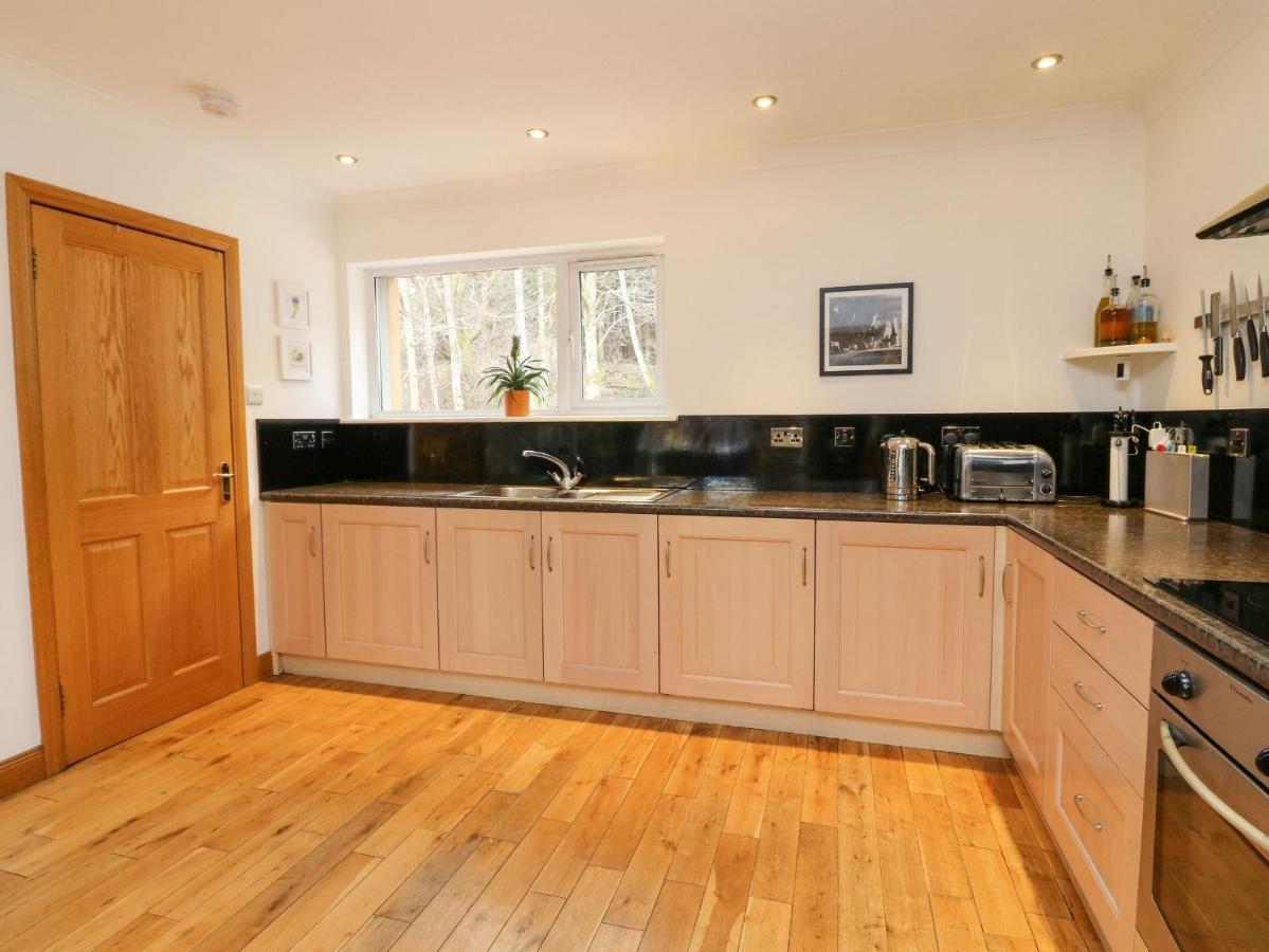 Mullingar Villa Pitlochry Bagian luar foto
