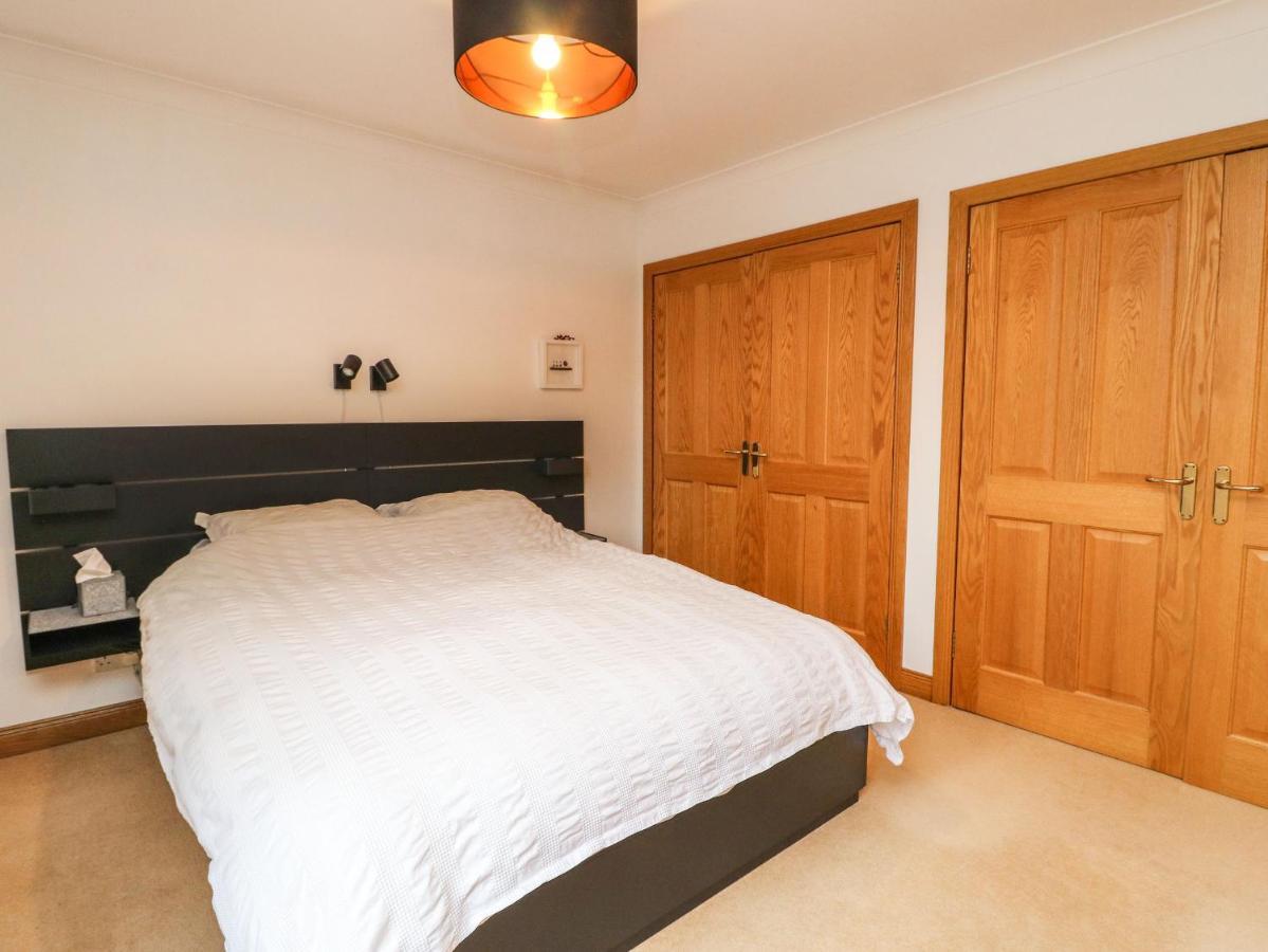 Mullingar Villa Pitlochry Bagian luar foto